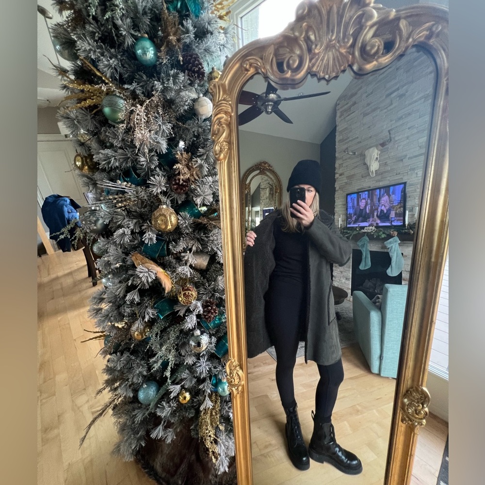 Coat - Picture 10 of 15